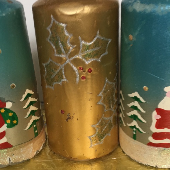 Set of three large Christmas votive candles - Picture 3 of 4